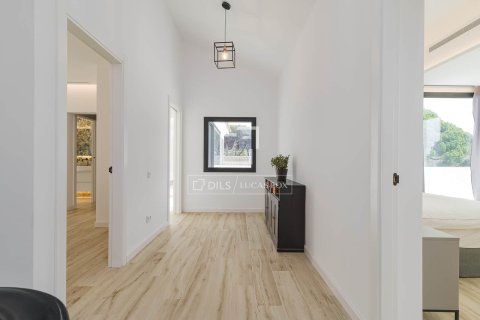 8 bedrooms villa for sale in Sant Andreu de Llavaneres, Barcelona, Catalonia, Spain № 3806 - photo 27