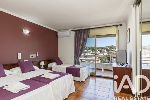 Купить коммерческую недвижимость в Калафелл, Испания 2924м², № 7375 - фото 13