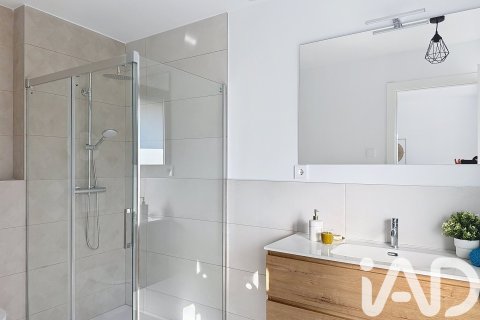 Apartamento de 4 dormitorios en venta en Sant Pere de Ribes, Barcelona, Cataluña, Spain № 7373 - foto 22