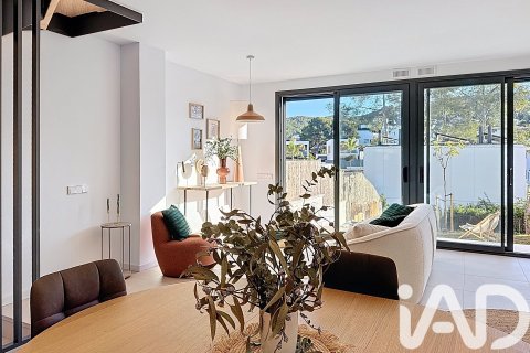 Apartamento de 4 dormitorios en venta en Sant Pere de Ribes, Barcelona, Cataluña, Spain № 7373 - foto 27