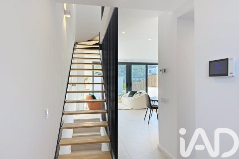 Apartamento de 4 dormitorios en venta en Sant Pere de Ribes, Barcelona, Cataluña, Spain № 7373 - foto 25