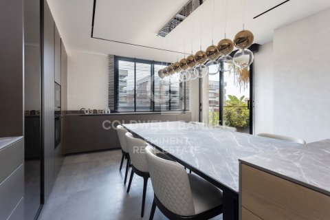 4 bedrooms apartment for sale in Barcelona, Catalonia, Spain № 5953 - photo 9