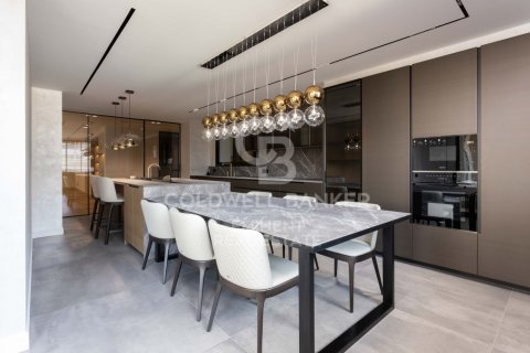 4 bedrooms apartment for sale in Barcelona, Catalonia, Spain № 5953 - photo 11