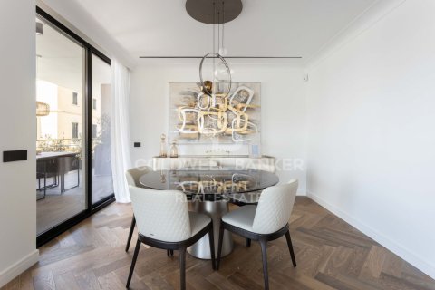 4 bedrooms apartment for sale in Barcelona, Catalonia, Spain № 5953 - photo 5