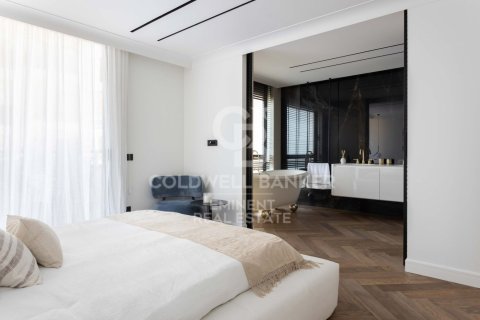 4 bedrooms apartment for sale in Barcelona, Catalonia, Spain № 5953 - photo 17