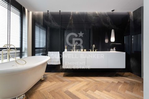 4 bedrooms apartment for sale in Barcelona, Catalonia, Spain № 5953 - photo 19