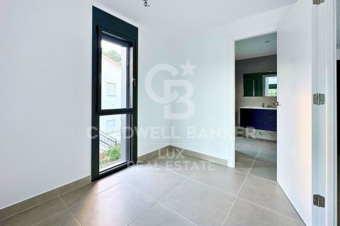 Купить виллу в Лланка, Испания с 5 спален, 289м², № 5952 - фото 13