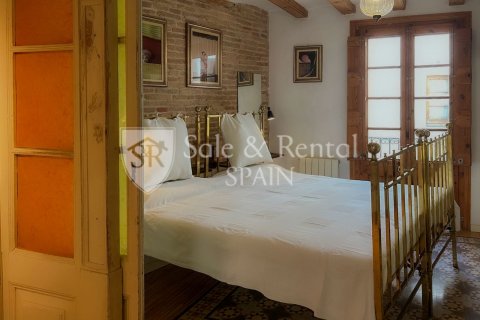 Apartamento de 3 dormitorios en venta en Barcelona, Cataluña, Spain № 8905 - foto 9