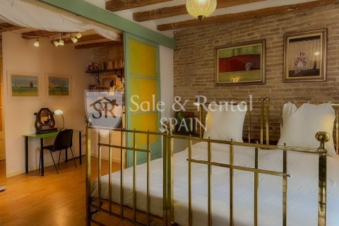 Apartamento de 3 dormitorios en venta en Barcelona, Cataluña, Spain № 8905 - foto 10