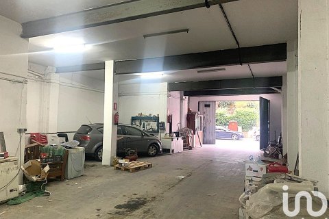 598 sq.m. commercial property for rent in El Vendrell, Tarragona, Catalonia, Spain № 5135 - photo 21