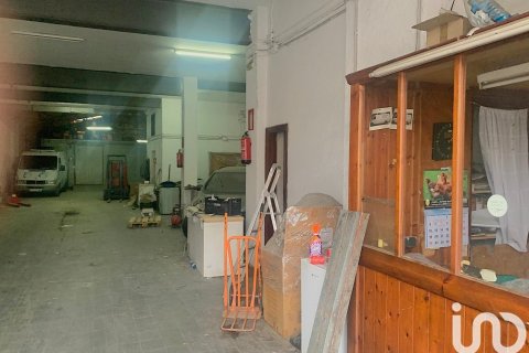 598 sq.m. commercial property for rent in El Vendrell, Tarragona, Catalonia, Spain № 5135 - photo 3