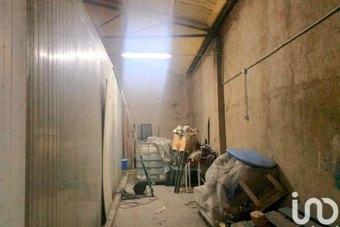 598 sq.m. commercial property for rent in El Vendrell, Tarragona, Catalonia, Spain № 5135 - photo 17