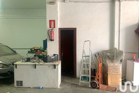 598 sq.m. commercial property for rent in El Vendrell, Tarragona, Catalonia, Spain № 5135 - photo 7