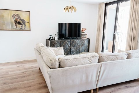 3 bedrooms apartment for sale in Barcelona, Catalonia, Spain № 6801 - photo 7