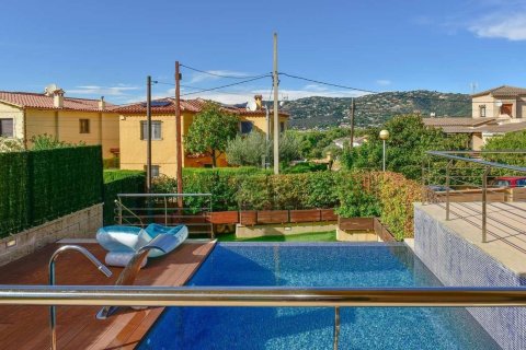 4 bedrooms house for sale in Platja D'aro, Girona, Catalonia, Spain № 7216 - photo 9