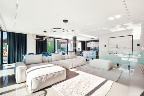 Купить виллу в Кастельдефельс, Испания с 5 спален, 327м², № 5693 - фото 9