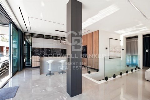 Купить виллу в Кастельдефельс, Испания с 5 спален, 327м², № 5693 - фото 11