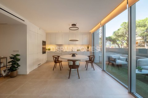 2 bedrooms apartment for sale in Girona, Catalonia, Spain № 7621 - photo 6