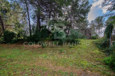 2000 sq.m. land plot for sale in Cerdanyola Del Valles, Barcelona, Catalonia, Spain № 7970 - photo 17