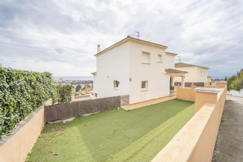 5 bedrooms house for sale in Coma-Ruga, Tarragona, Catalonia, Spain № 1592 - photo 2