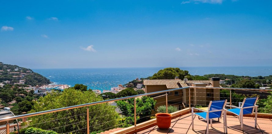 4 bedrooms house for sale in Llafranc, Girona, Catalonia, Spain № 1597