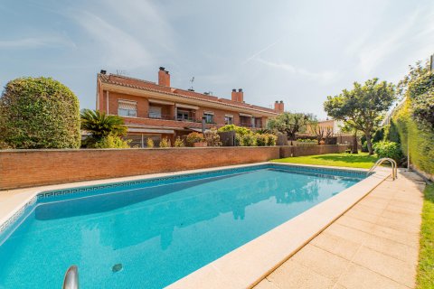 4 bedrooms house for sale in Vilassar de Mar, Barcelona, Catalonia, Spain № 1596