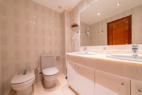 4 bedrooms house for sale in Vilassar de Mar, Barcelona, Catalonia, Spain № 1596 - photo 11