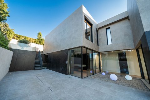 Сasa de 5 dormitorios en venta en Teia, Barcelona, Cataluña, Spain № 1598 - foto 24