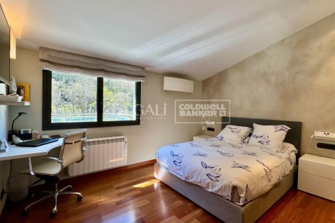 Ático de 3 dormitorios en alquiler en Principado De Andorra (Ninguna Poblacion Tiene C.P.), Lérida, Cataluña, Spain № 7995 - foto 27