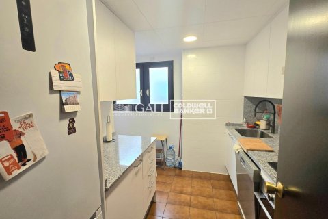 Ático de 4 dormitorios en alquiler en Principado De Andorra (Ninguna Poblacion Tiene C.P.), Lérida, Cataluña, Spain № 7998 - foto 6