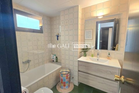 Ático de 4 dormitorios en alquiler en Principado De Andorra (Ninguna Poblacion Tiene C.P.), Lérida, Cataluña, Spain № 7998 - foto 12