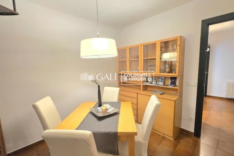 Ático de 4 dormitorios en alquiler en Principado De Andorra (Ninguna Poblacion Tiene C.P.), Lérida, Cataluña, Spain № 7998 - foto 3