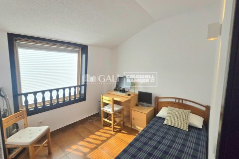 Ático de 4 dormitorios en alquiler en Principado De Andorra (Ninguna Poblacion Tiene C.P.), Lérida, Cataluña, Spain № 7998 - foto 10