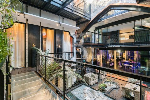 1400 sq.m. house for sale in Barcelona, Catalonia, Spain № 7993 - photo 30