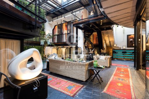1400 sq.m. house for sale in Barcelona, Catalonia, Spain № 7993 - photo 17