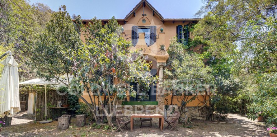 5 bedrooms house for sale in Barcelona, Catalonia, Spain № 7992