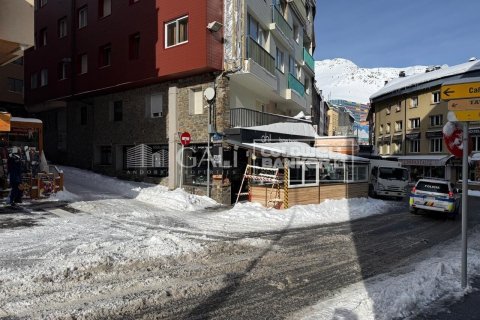 452 sq.m. commercial property for rent in Principado De Andorra (Ninguna Poblacion Tiene C.P.), Lleida, Catalonia, Spain № 5272 - photo 2