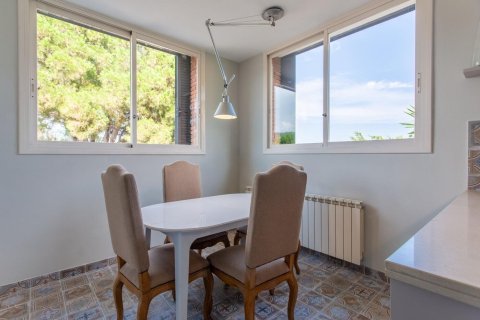 Сasa de 5 dormitorios en venta en Sant Andreu de Llavaneres, Barcelona, Cataluña, Spain № 3631 - foto 16