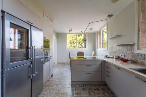 Сasa de 5 dormitorios en venta en Sant Andreu de Llavaneres, Barcelona, Cataluña, Spain № 3631 - foto 12