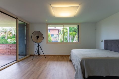 Сasa de 5 dormitorios en venta en Sant Andreu de Llavaneres, Barcelona, Cataluña, Spain № 3631 - foto 18