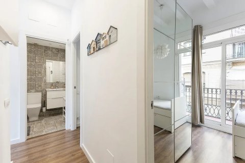 2 bedrooms apartment for sale in Barcelona, Catalonia, Spain № 3629 - photo 21