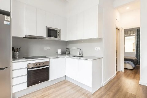 2 bedrooms apartment for sale in Barcelona, Catalonia, Spain № 3629 - photo 11