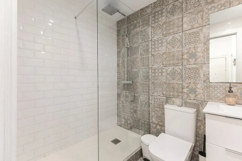 2 bedrooms apartment for sale in Barcelona, Catalonia, Spain № 3629 - photo 19