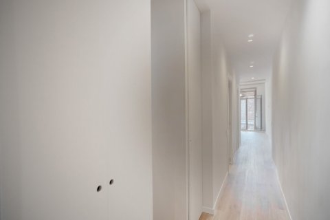 3 bedrooms apartment for sale in Barcelona, Catalonia, Spain № 3626 - photo 24