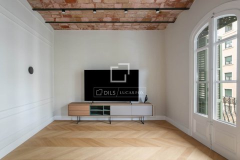 Купить квартиру в Барселона, Испания с 5 спален, 128м², № 8500 - фото 10