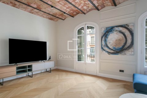 Купить квартиру в Барселона, Испания с 5 спален, 128м², № 8500 - фото 9