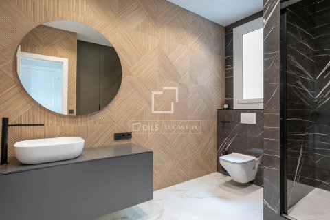 Купить квартиру в Барселона, Испания с 5 спален, 128м², № 8500 - фото 22