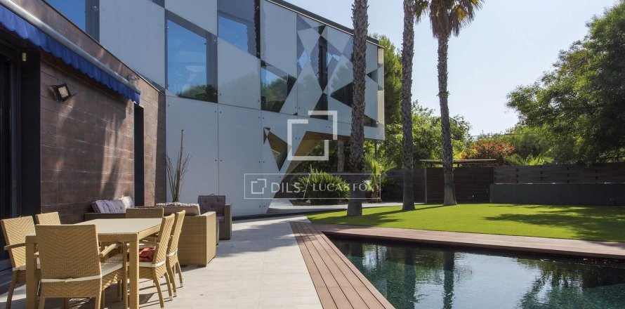5 bedrooms villa for sale in Sitges, Barcelona, Catalonia, Spain № 8499