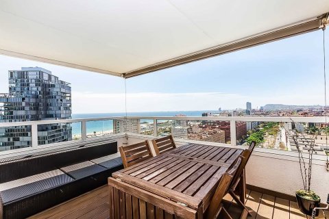 3 bedrooms apartment for sale in Barcelona, Catalonia, Spain № 8917