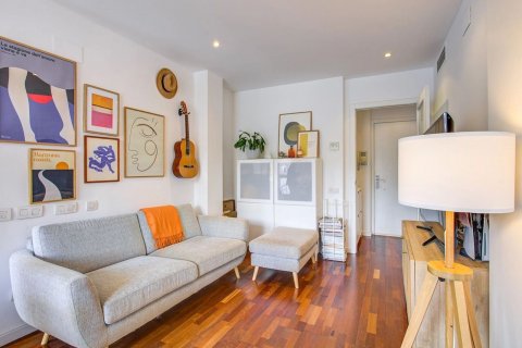 2 chambres apartment à vendre à Barcelona, Catalonia, Spain № 8918 - photo 7